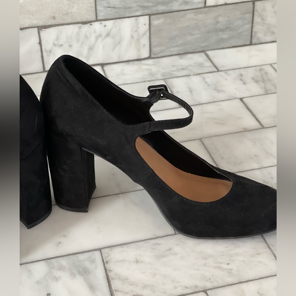 Bamboo Suede Black Heels - Picture 3 of 4
